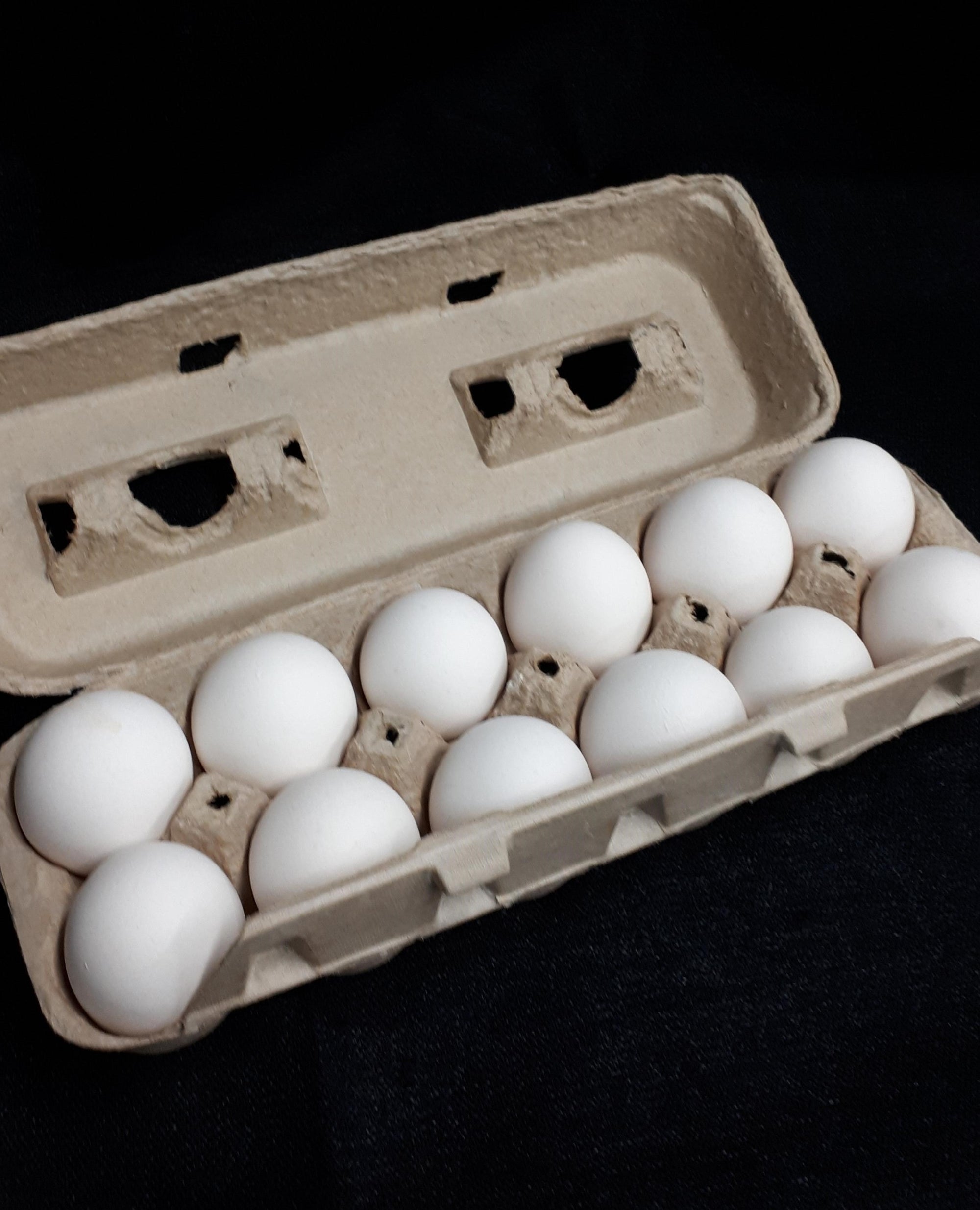 Eggs Farm Fresh White 1 dozen