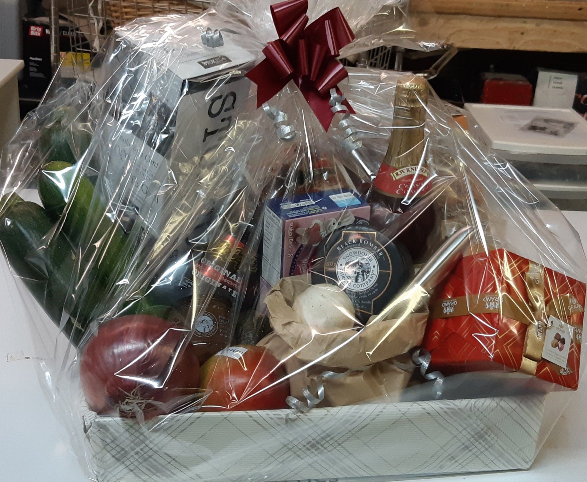 Custom Gift Basket 100