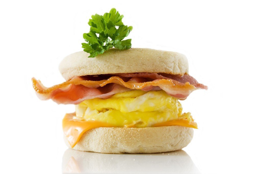 Jimmy Dean Egg, Cheese & Bacon Muffin Sandwich 104g