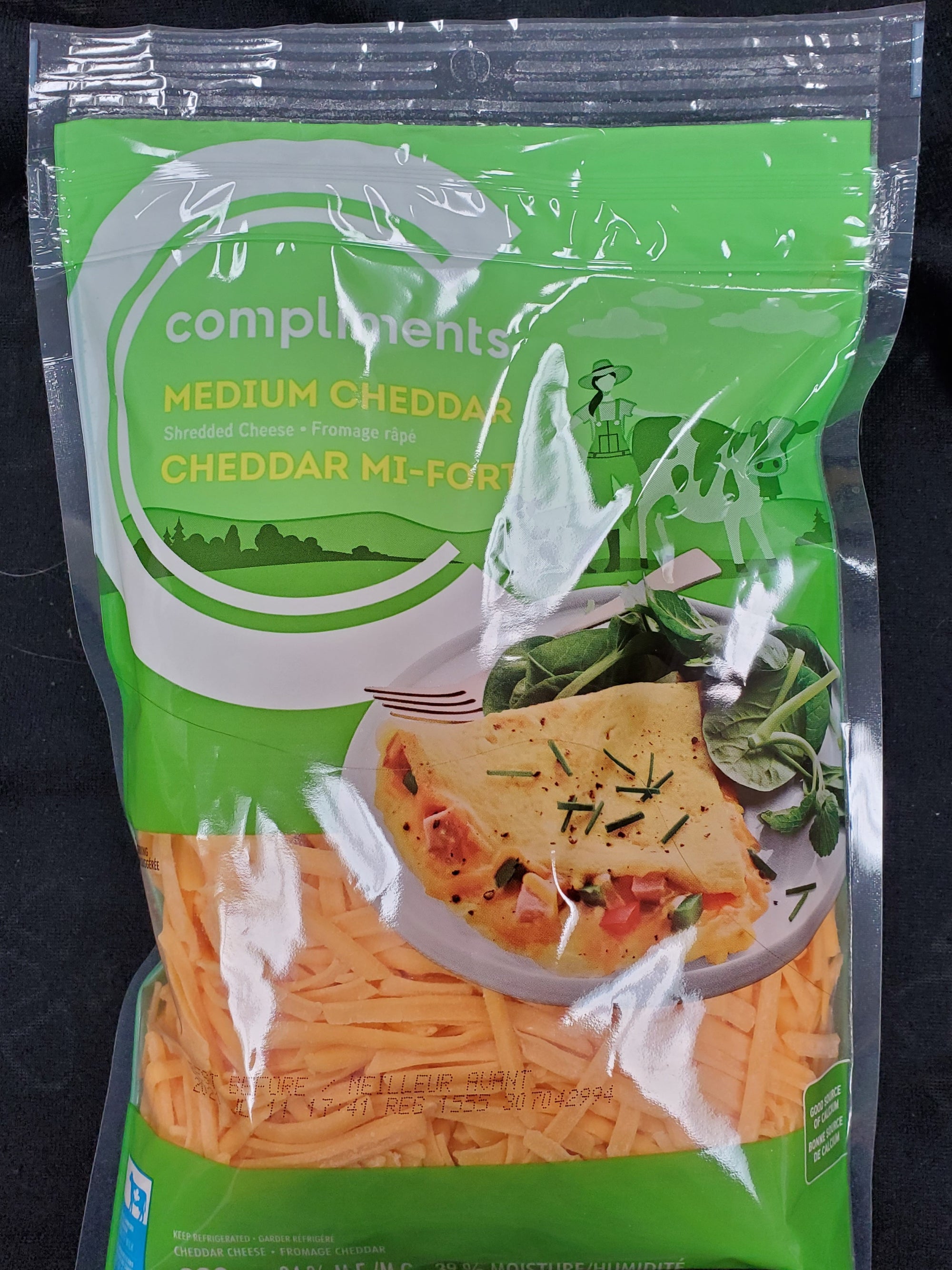 Compliments Shredded Medium Cheddar Cheese 320g